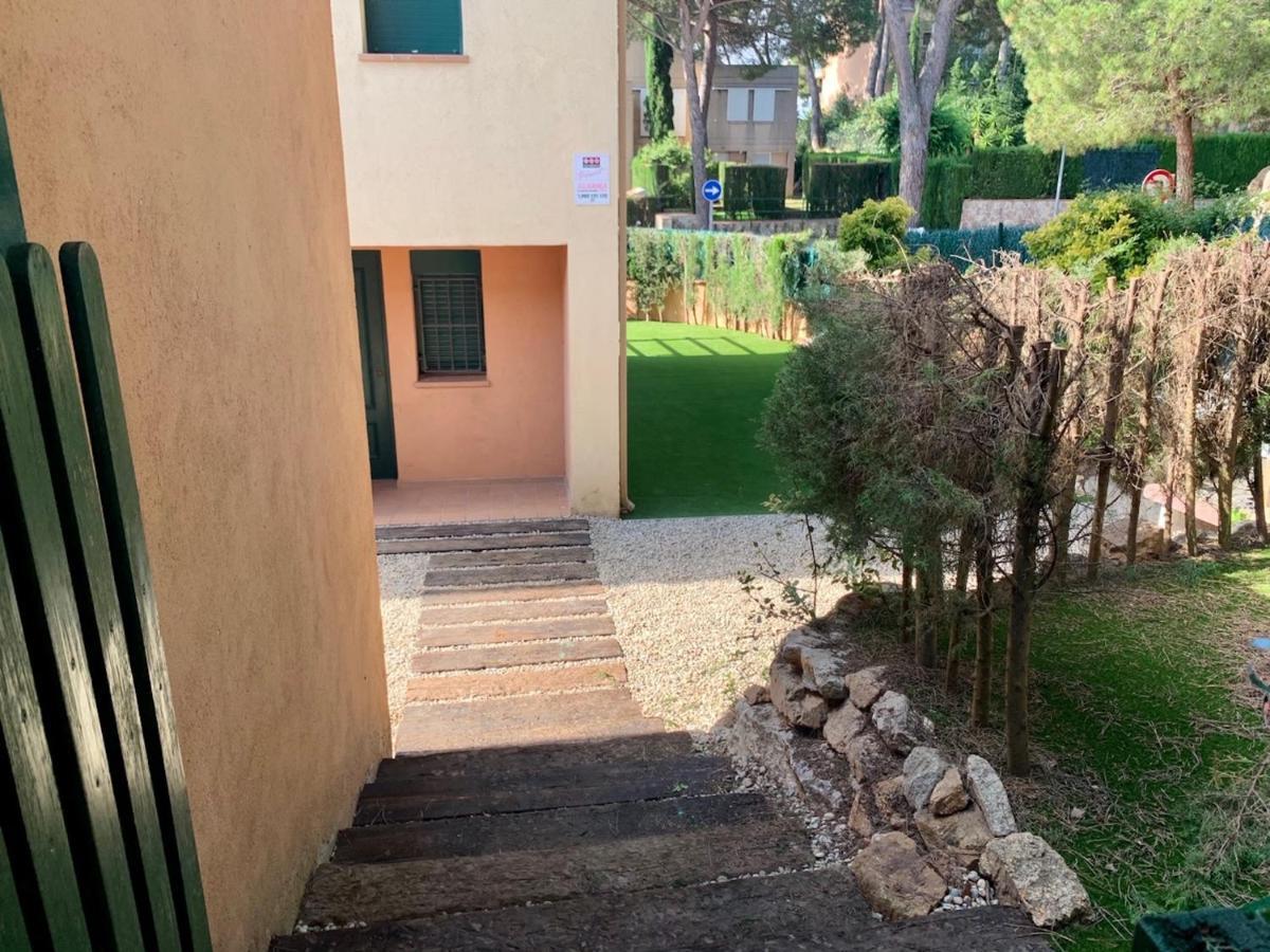 הוילה סאן פליו דה גיסולס Hauzify I Casa Les Penyes מראה חיצוני תמונה