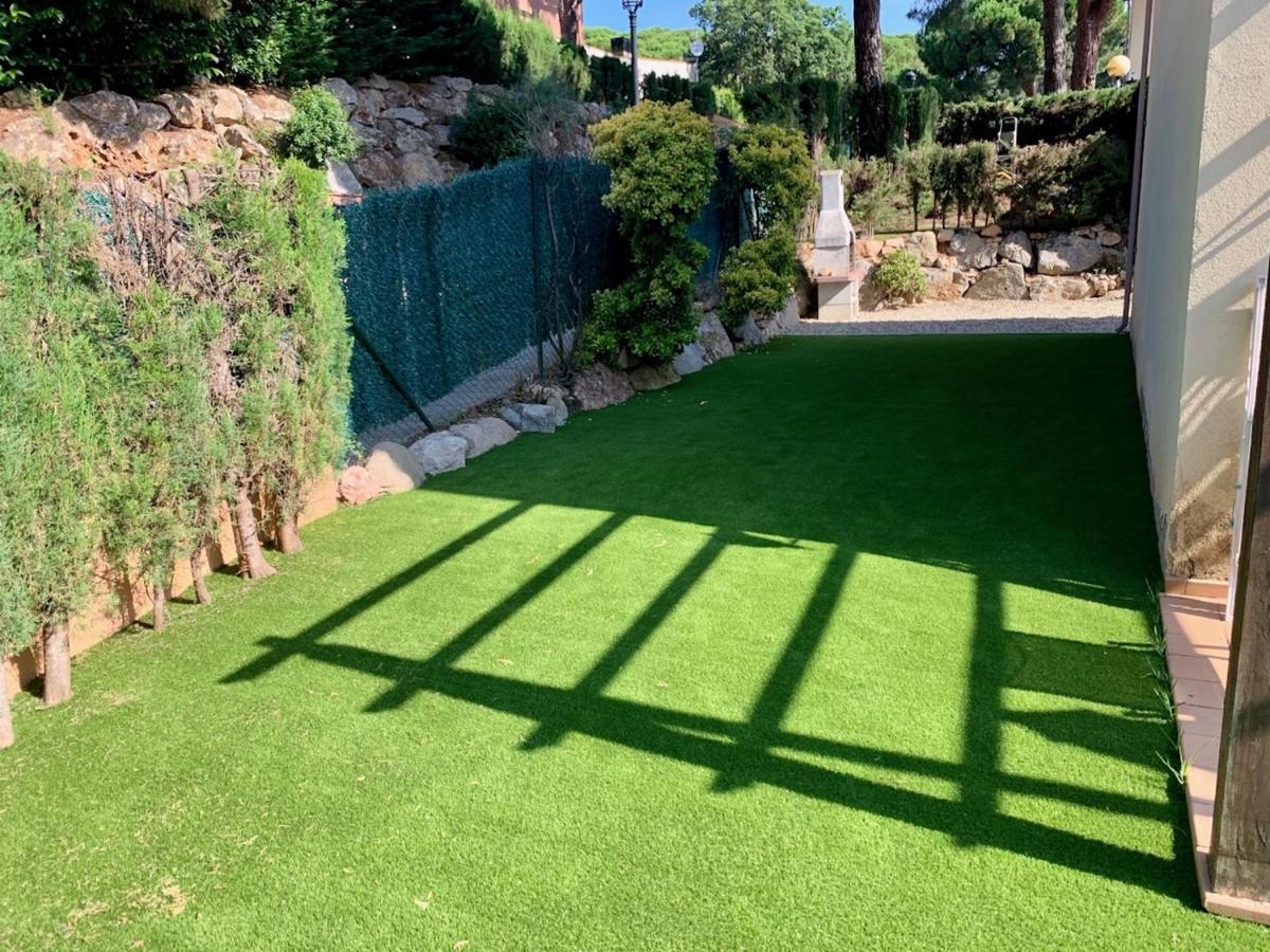 הוילה סאן פליו דה גיסולס Hauzify I Casa Les Penyes מראה חיצוני תמונה